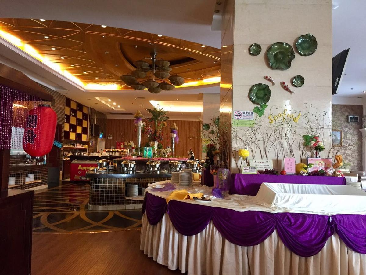 Royal Century Hotel Shenzhen Bagian luar foto